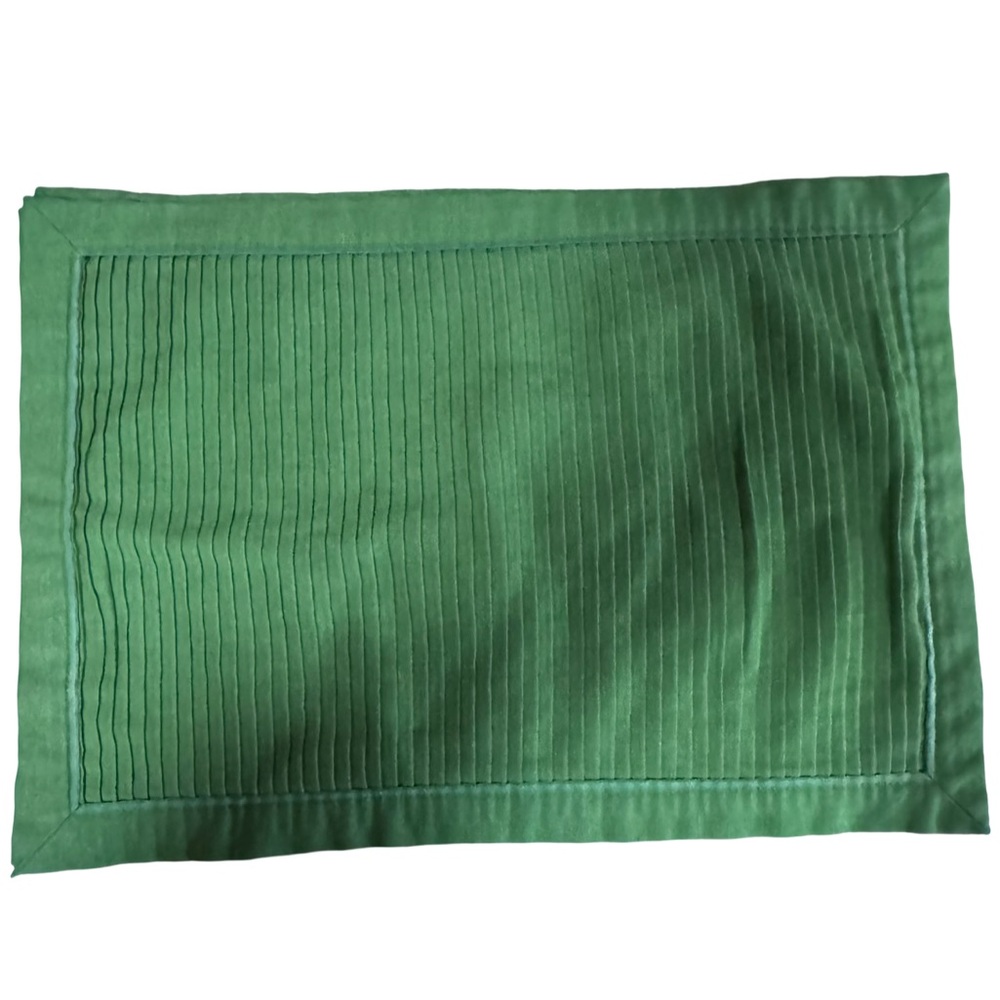 Set of 4 Green Pleated Placemats | 18”x12.5”